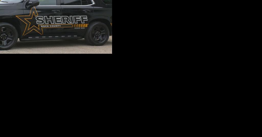 Man points gun at Dollar General cashier during armed robbery, Rock County Sheriff's Office says - Vimarsana News