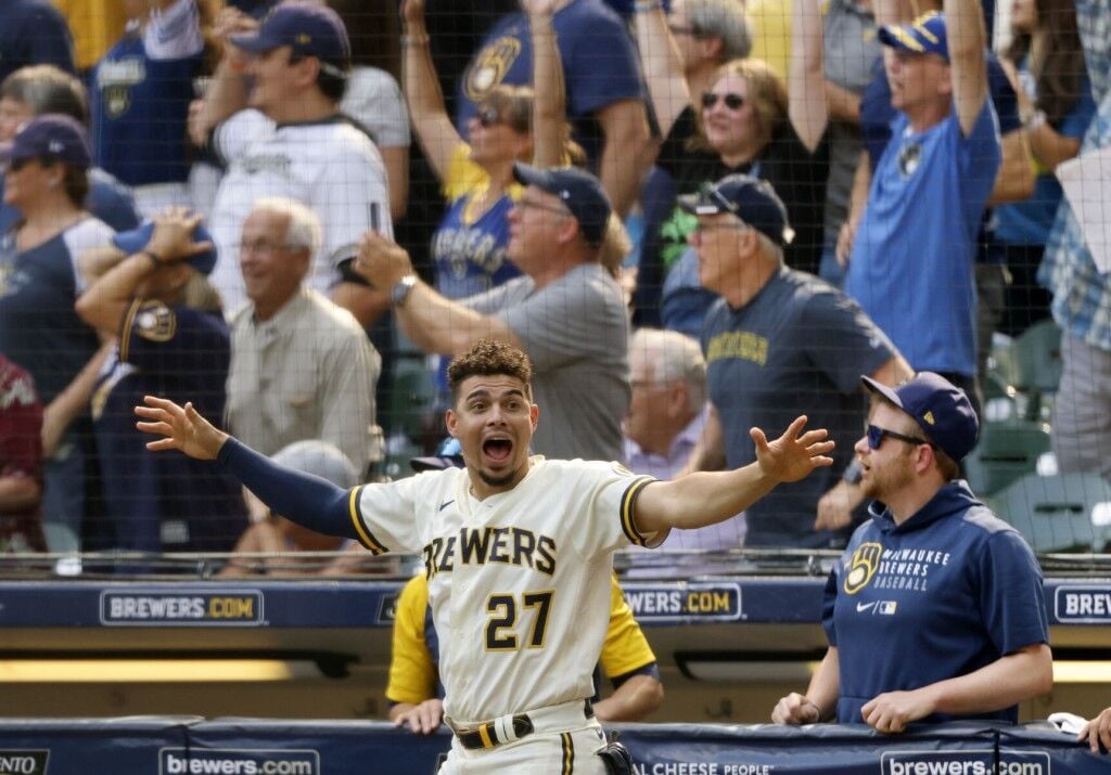 Brewers' Willy Adames earns National League player of the week honors