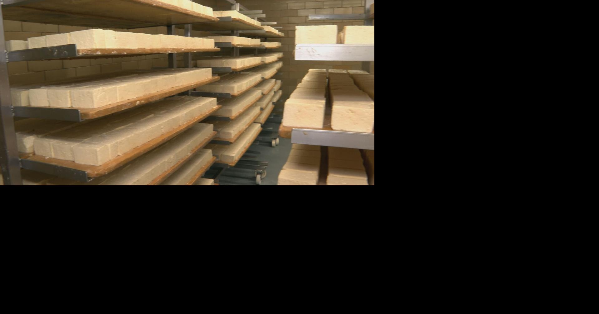 PHOTOS What goes into making Limburger cheese