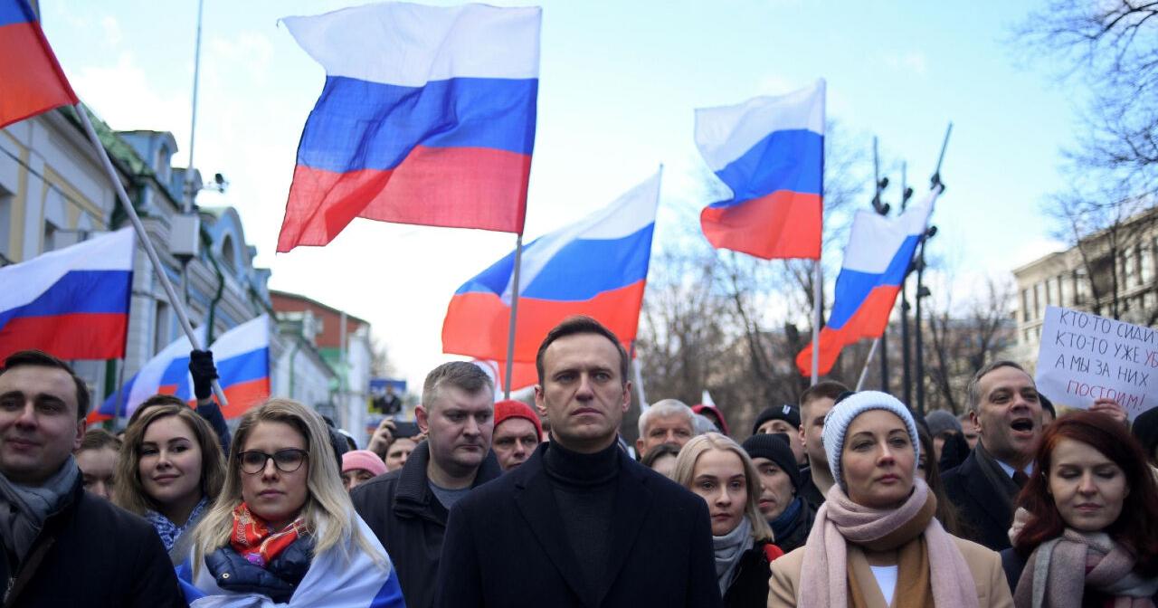 Western officials and Kremlin critics blame Putin and his government for Navalny's death in prison - Vimarsana News