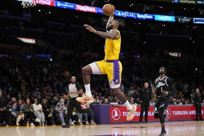 LeBron James scores 46 points in Lakers 133-115 loss to Clippers, moves closer to NBA's all-time scoring record