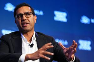 Former CEO's Bold Move: Demanding Reinstatement After Mass Zoom Layoffs