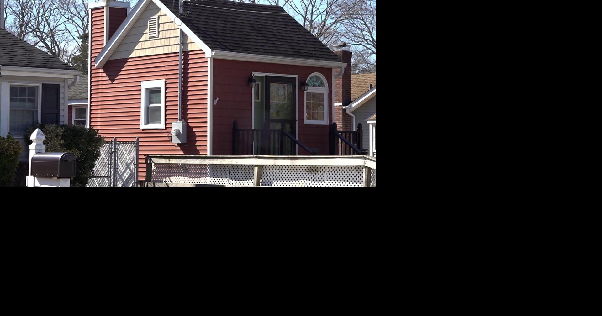 Tiny home, just 446 square feet and without a bedroom, lists for almost $330k