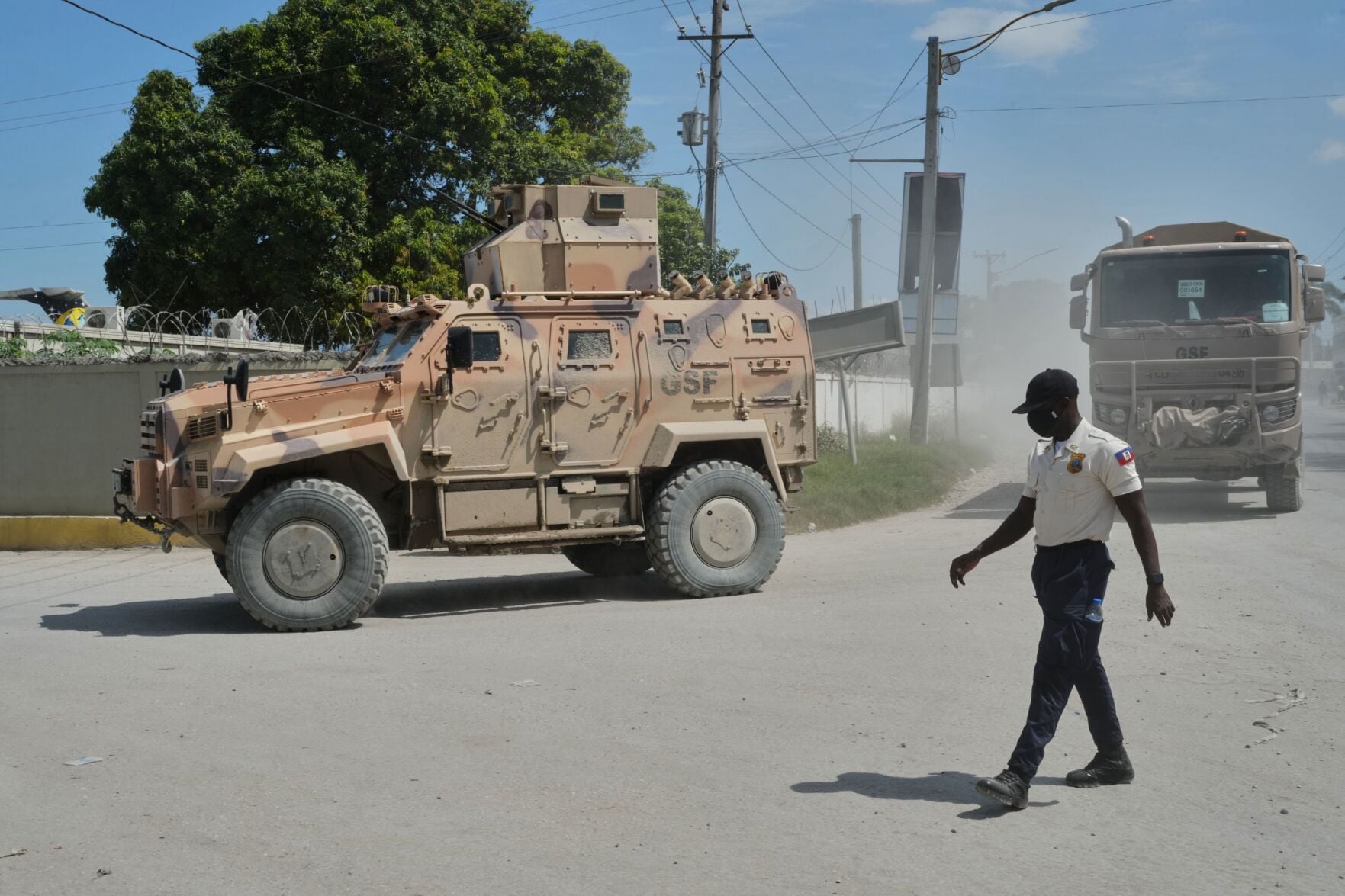 El Salvador sends troops to Haiti to rescue four service members ...