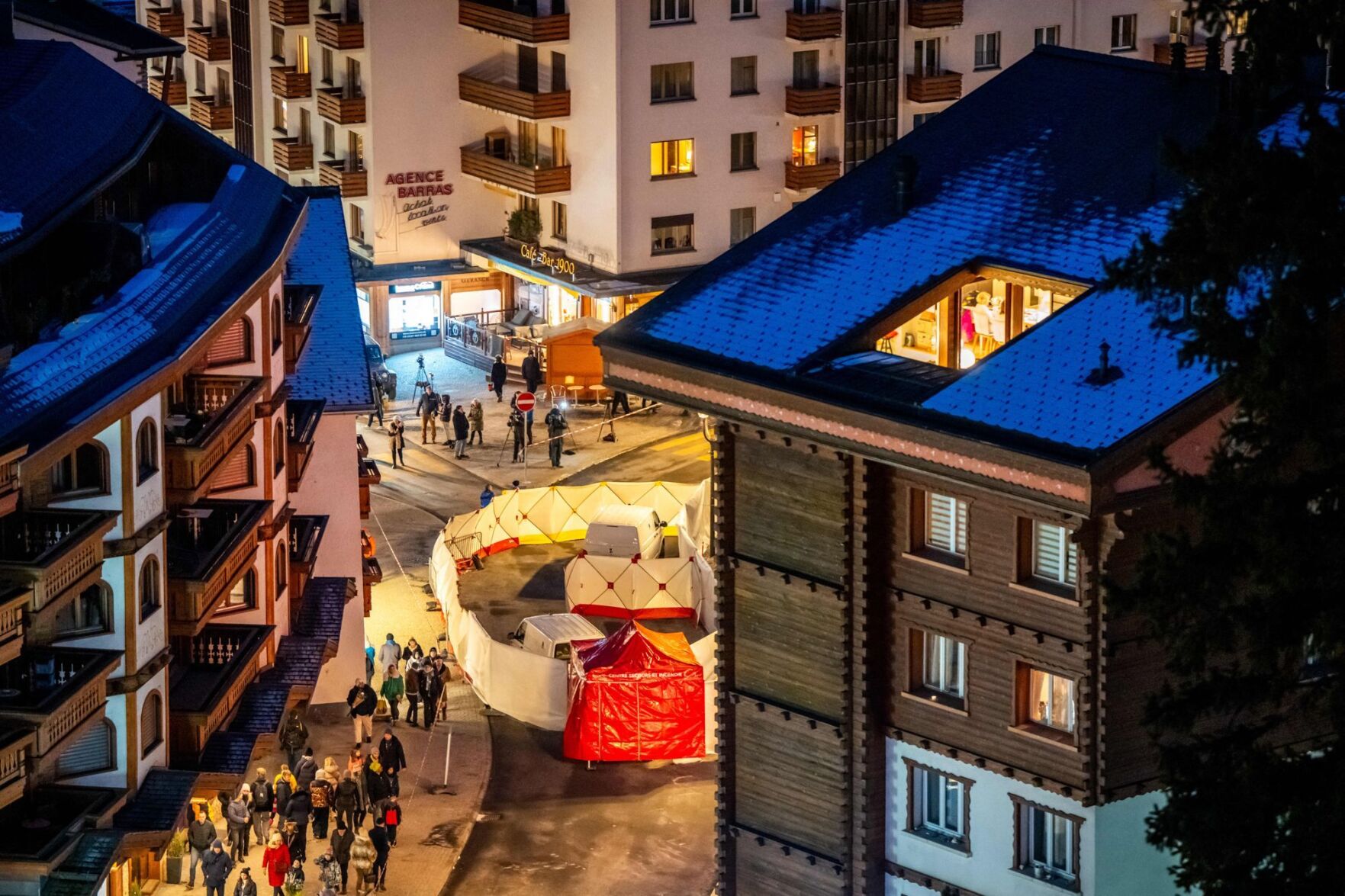 Unanswered phones and painful questions haunt Swiss resort as police(00)
