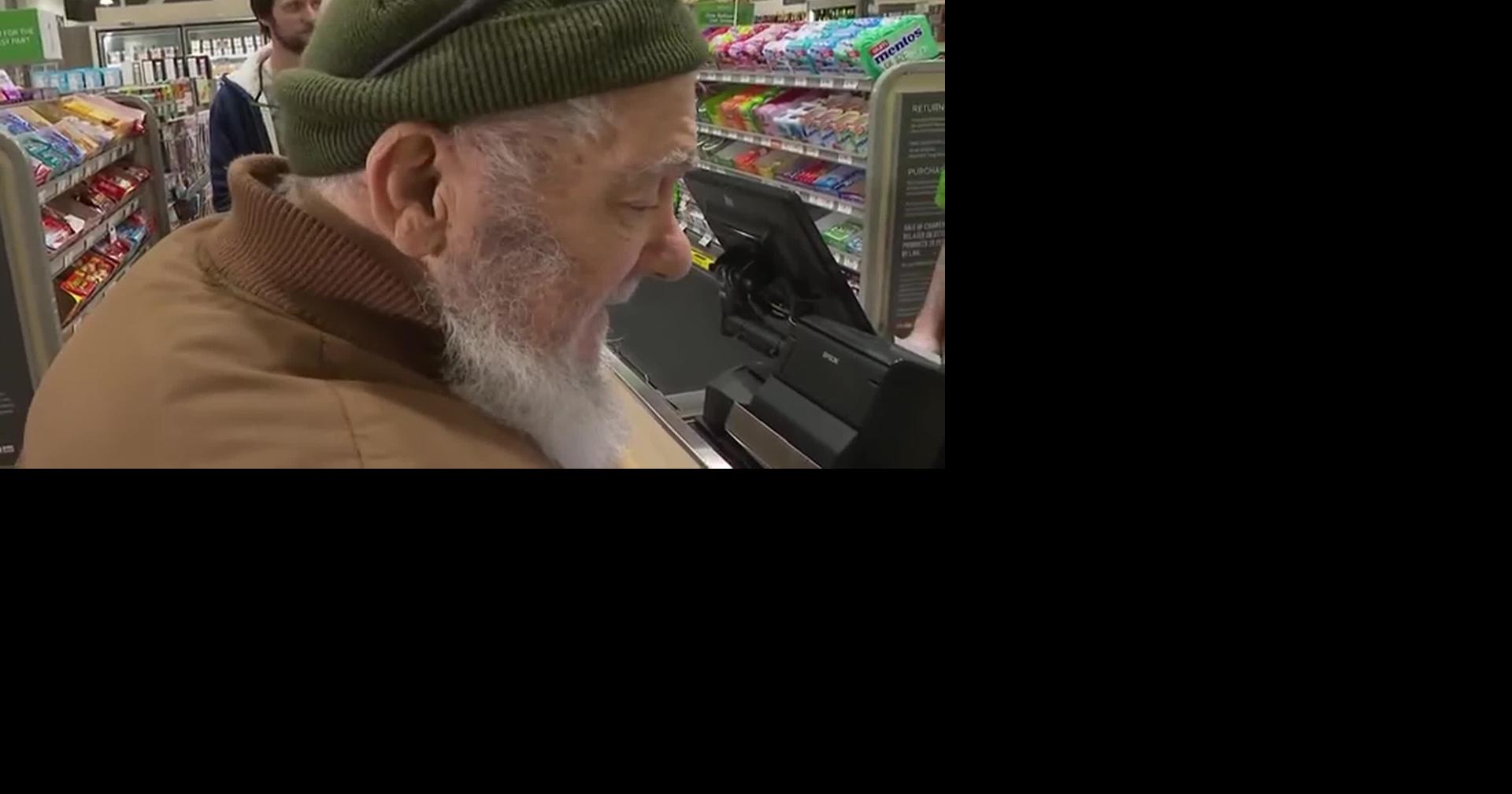 Meet the Publix cashier who customers wait 40 minutes to see