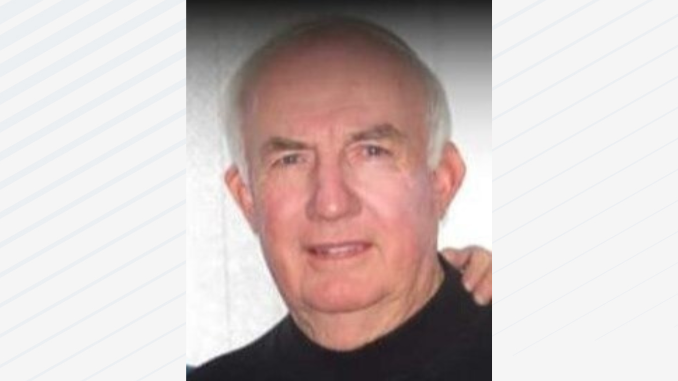 Gordon Stoddard Obituaries