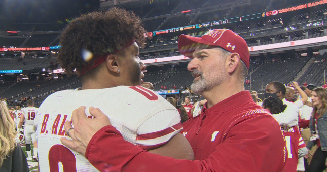 Badger offensive line coach Joe Rudolph leaves Wisconsin for Virginia ...