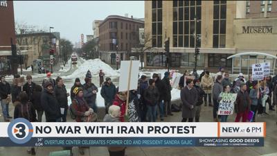 Protesters oppose U.S. sanctions on Iran
