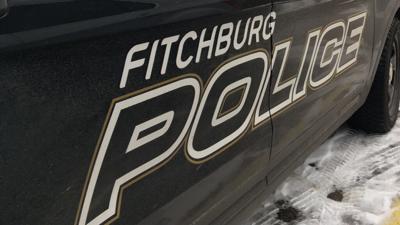 Fitchburg police investigate stabbing outside local bar | News