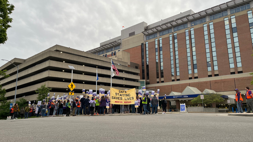 Nurses strike (1)