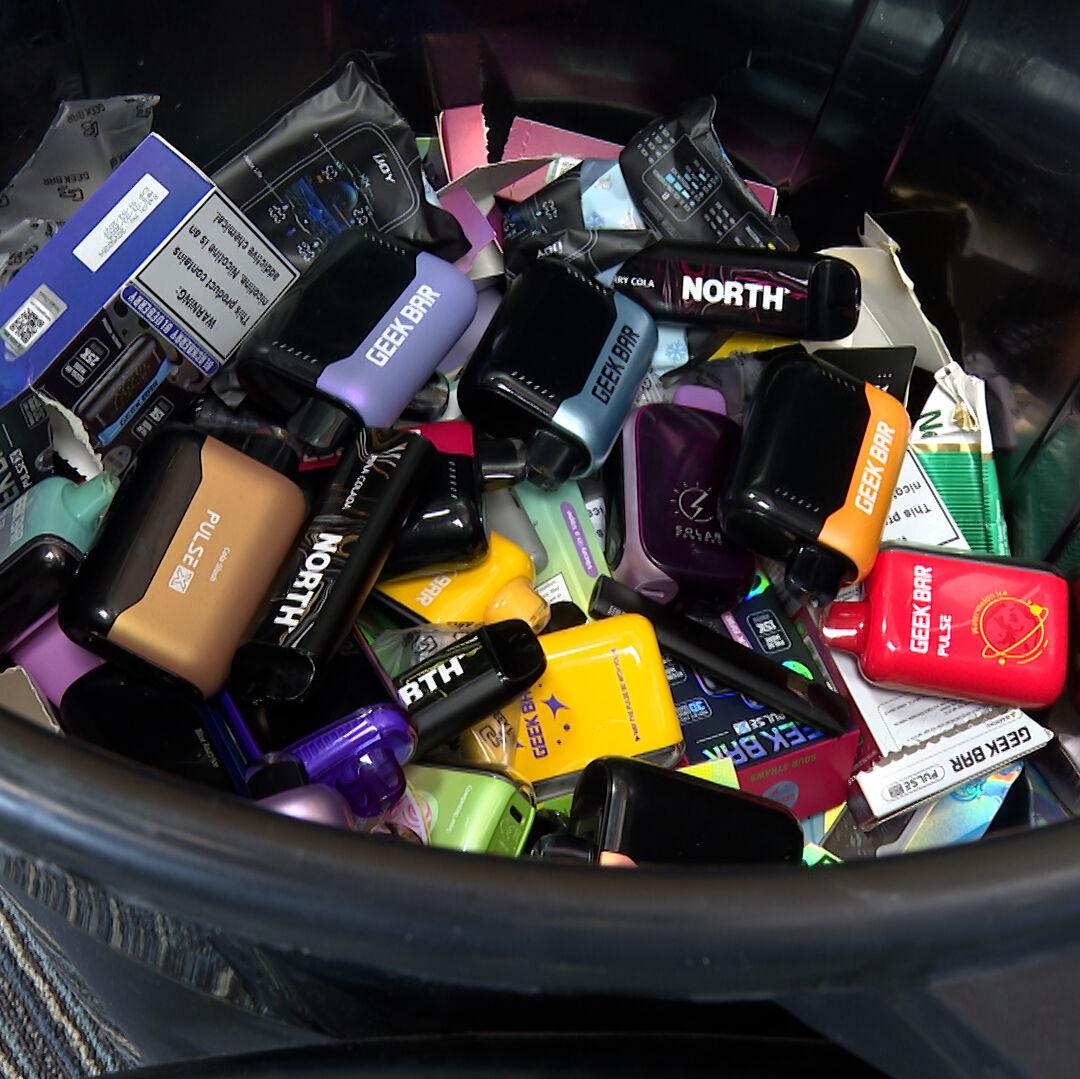 How one Janesville man is combating disposable vape waste by collecting the  devices | News