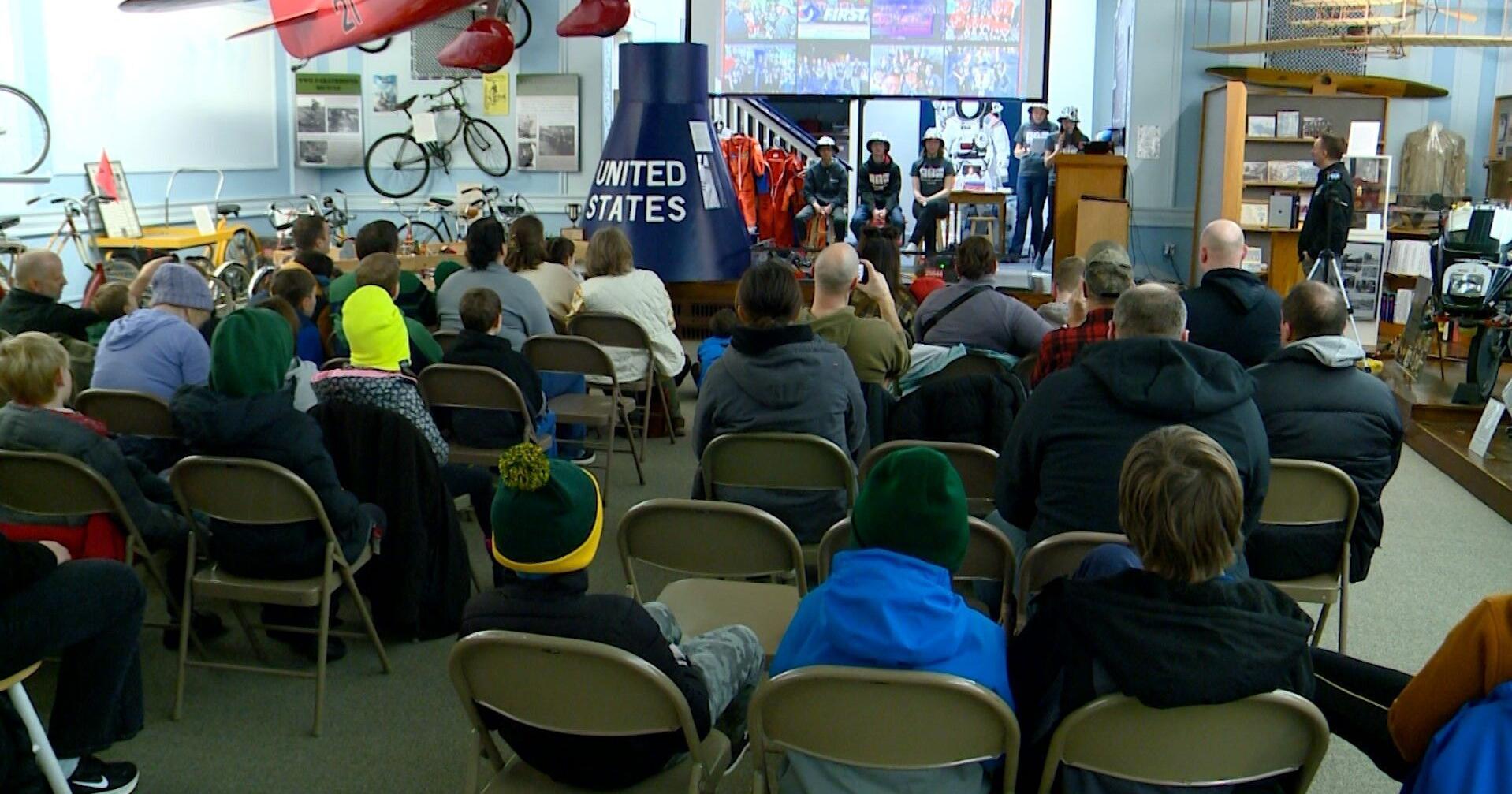 Wisconsin robotics team inspires young minds with LEGO demonstration