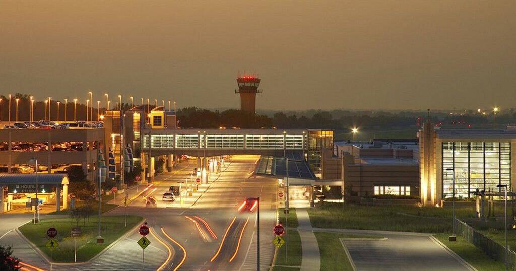 Snow-covered localizer causes delays, diversions at Dane Co. Regional Airport - Vimarsana News