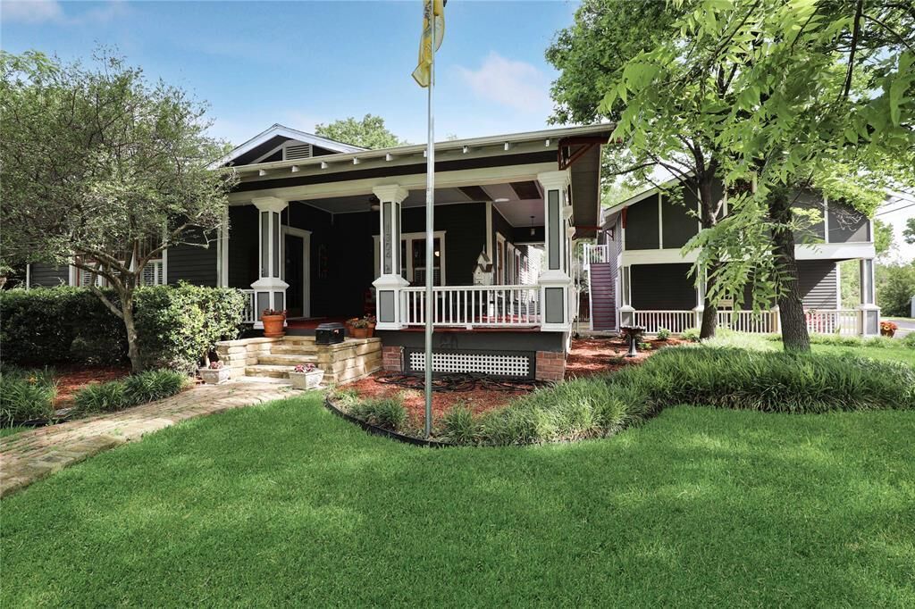 This McKinney Home On The Market For 725 000 Is Filled With Character   632a1c8b52357.image 