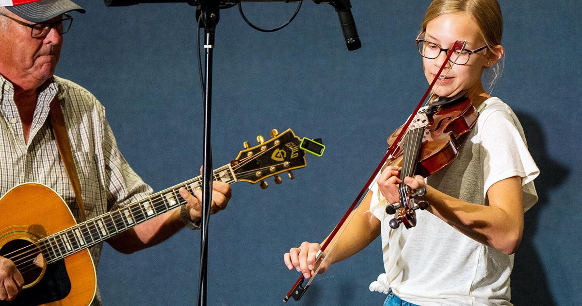 CN hosts annual fiddlers contest during holiday | Entertainment ...