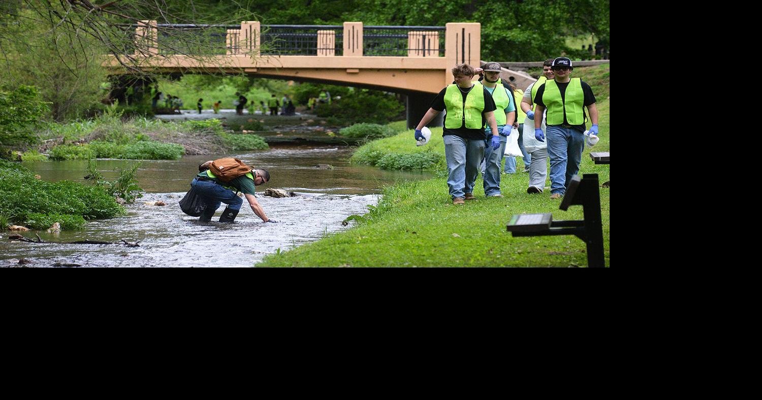 Tribe hosts third trash cleanup at Tahlequah creek