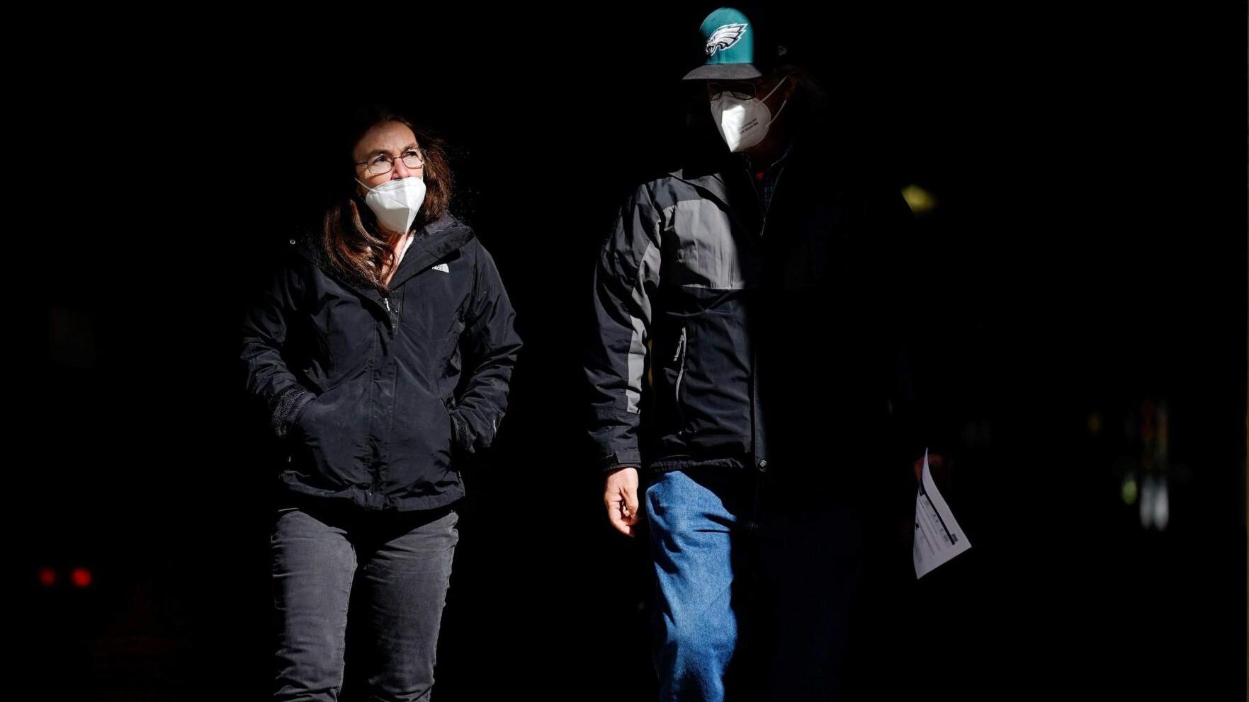 CDC says many Americans can go outside without mask - Vimarsana News