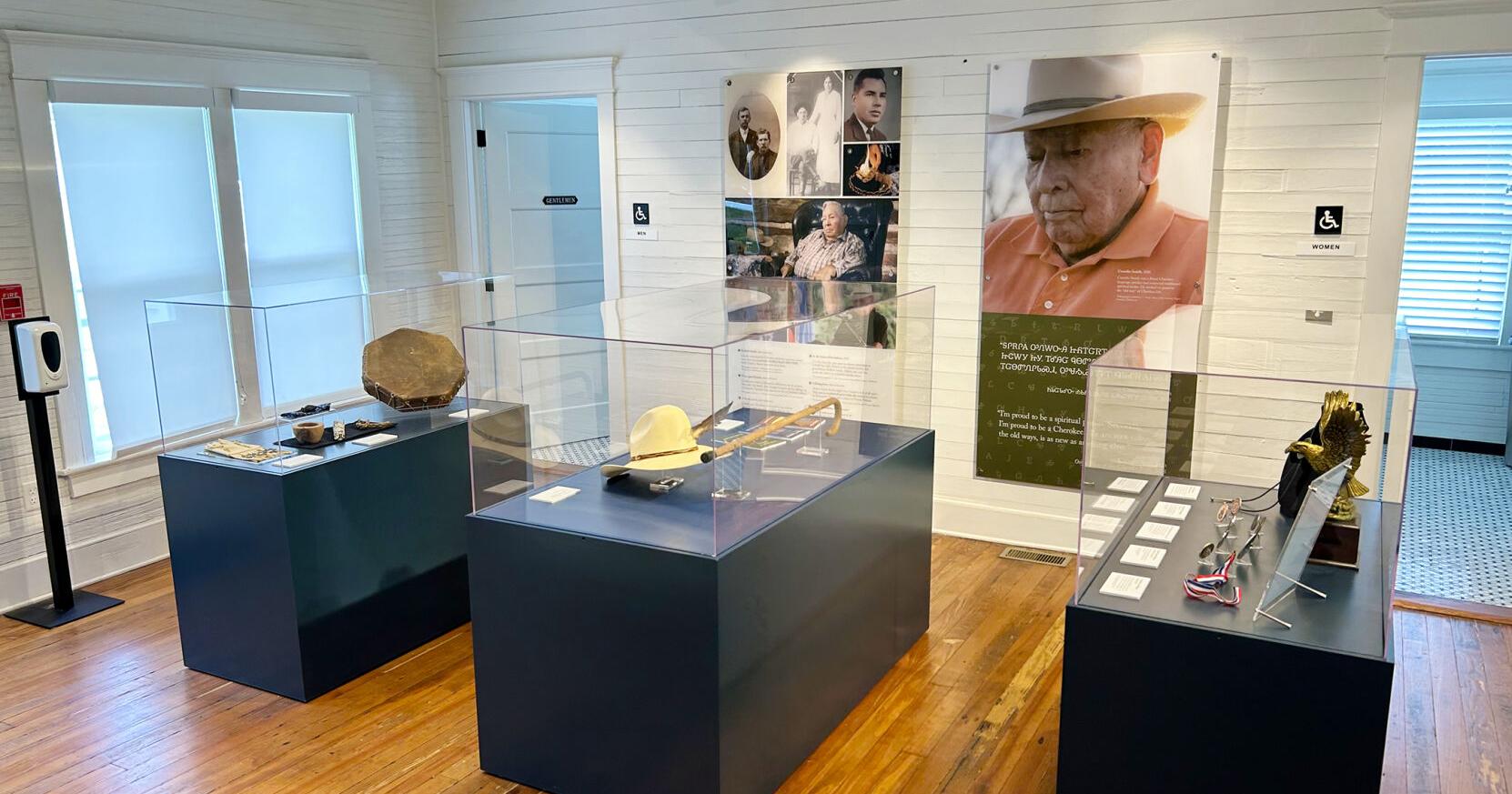 Cherokee Nation honors late spiritual leader in exhibit at Saline Courthouse Museum - Vimarsana News