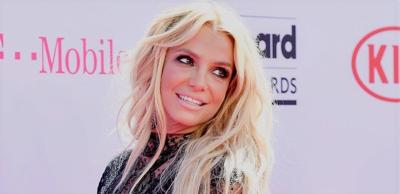 In new memoir "The Woman in Me", Britney Spears reflects on personal struggles and public scrutiny