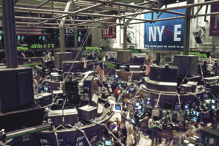 Goldman Sachs, Morgan Stanley vie for roles in Anthropic IPO One