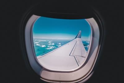 Passengers take Delta and United to court over windowless window seats
