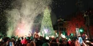 College Consensus Publishes Festive Article Showcasing Holiday Traditions on America’s College Campuses