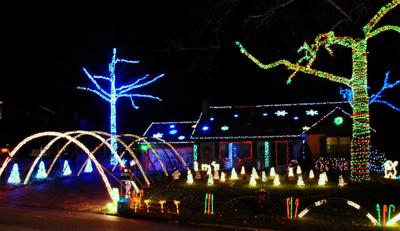 Chicagoland’s best holiday light displays 2023