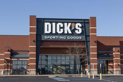 Dick’s Sporting Goods set to acquire Foot Locker in major retail shakeup. (Shutterstock 2023 photo)