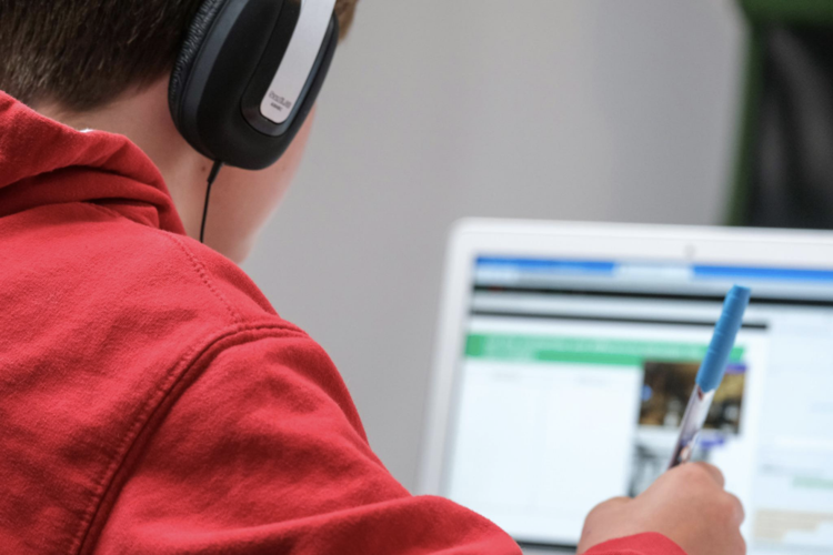 ASL Aspire brings STEM education in ASL to Chicago schools image three