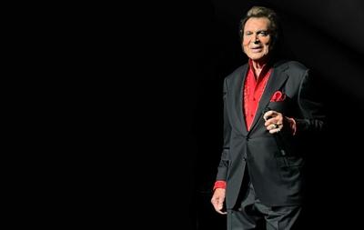 LuAnn Thibodeau: Engelbert Humperdinck’s Last Waltz Farewell Tour captivates Canadians