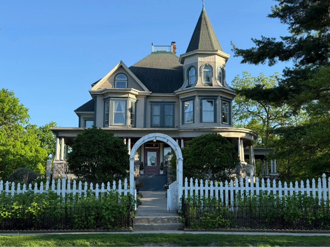 Woodstock: The unexpected Hollywood heartbeat of Illinois