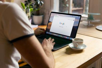 Google dismisses false Gmail security warnings but puts out safety reminders