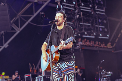 Folk star Noah Kahan set for two sold-out shows at Wrigley Field