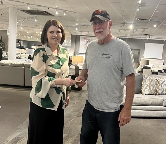 Mark Brannigan won a $160 Fogo De Chao gift card during the Darvin Blood Drive. Tracey Arnold won a BJ Brewhouse gift card.