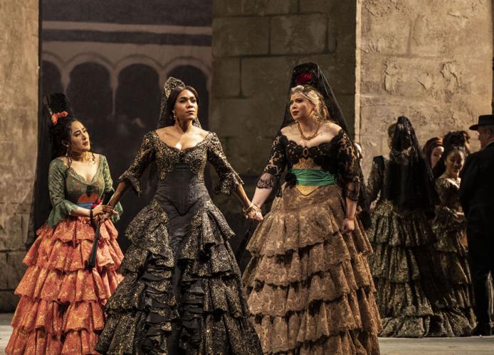 Lyric opera carmen