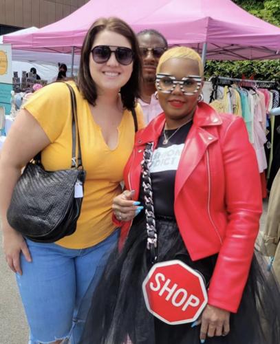Chic market goers.