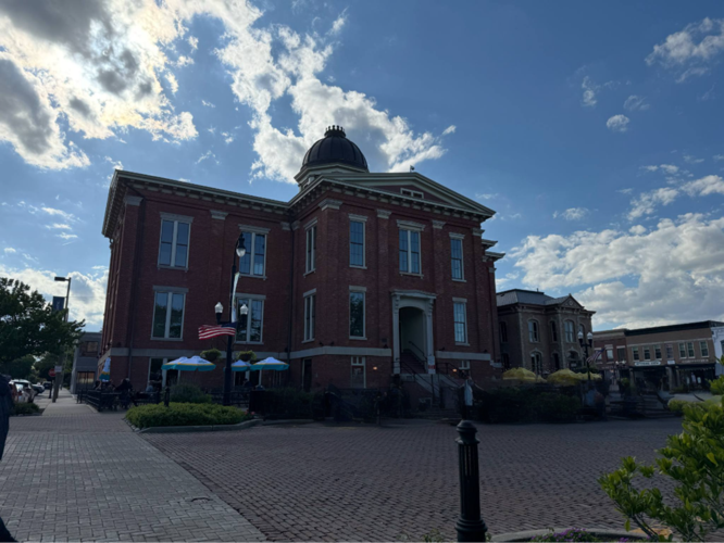 Woodstock: The unexpected Hollywood heartbeat of Illinois