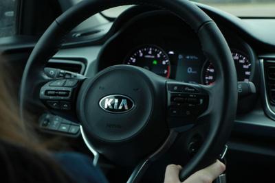 Kia recalls 463,000 Telluride SUVs over to seat control malfunction, potential fire hazard