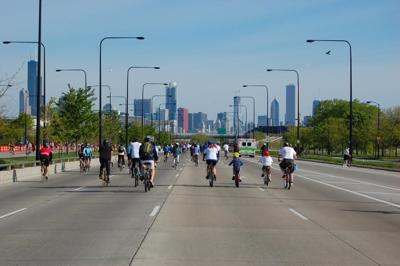 Lake Shore Drive takeover: Fifth Third’s Bike the Drive fundraiser
