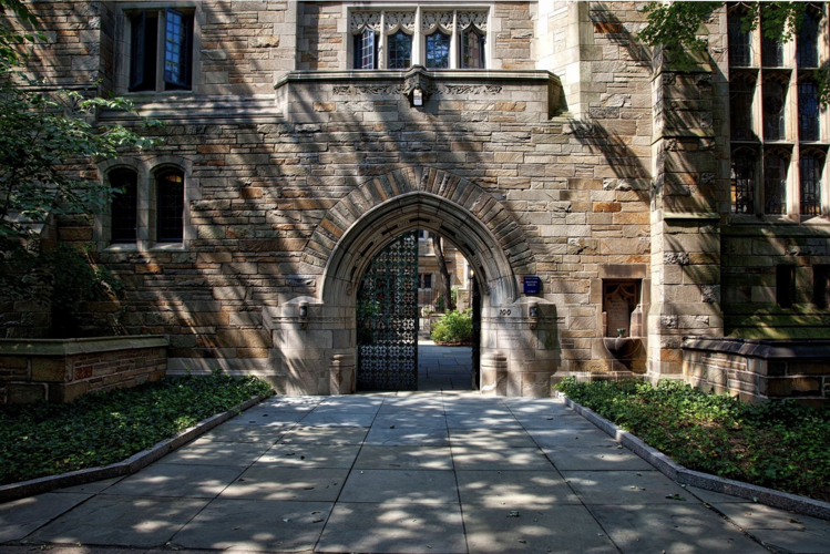 How Gen Z students are navigating college admissions in 2026 image one