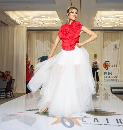 Jennifer Christenson wears Anne Fontaine. (Mila Samokhina photo)