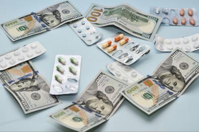 Trump signs order to cut U.S. drug prices by matching the lowest global rates