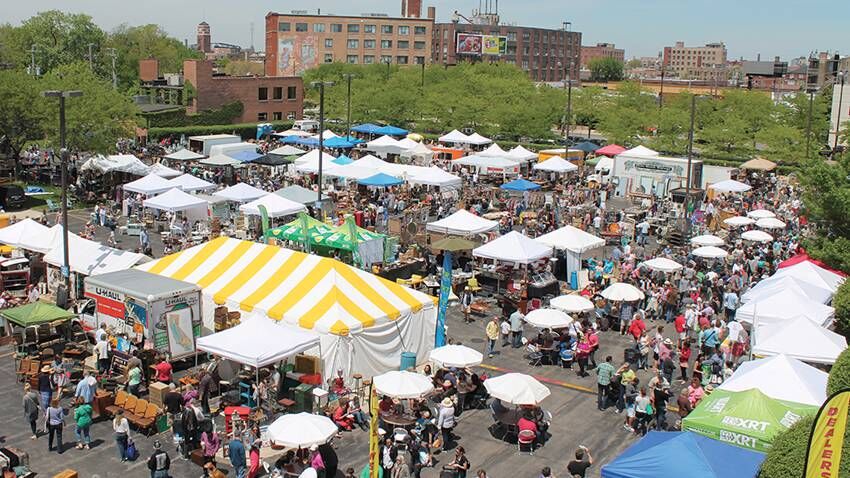 Overview of Randolph Street Market.