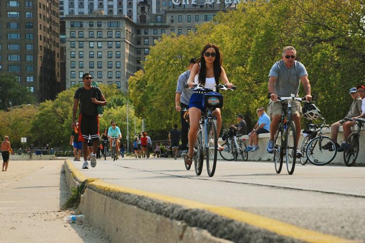 Lime scooters may be a new addition to the Lakefront Trail 2