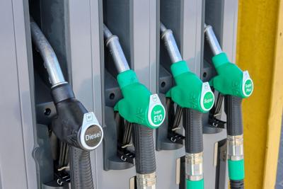 Oil prices surge and global stocks plummet after Israel strikes in Iran