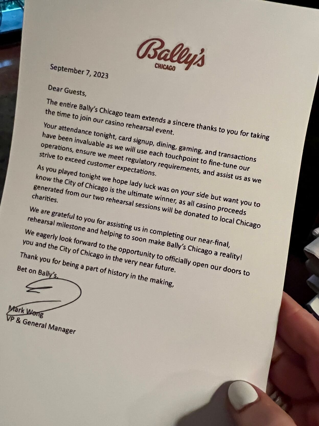 Note from Mark Wong, Bally's VP and GM, in guest goody bags. (Photo by Candace Jordan)