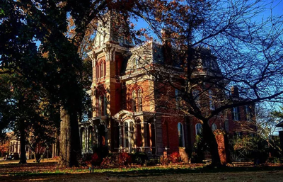 Woodruff-Fontaine Mansion – Memphis, TN.png