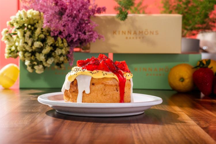 Founded in 2022, Kinnamōns has gained a loyal following for its handcrafted, indulgent cinnamon rolls, offering nostalgic and modern flavors, topped with unique glazes and seasonal ingredients.