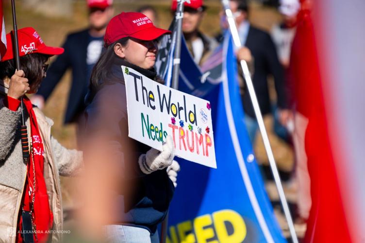 Trump Rally, Poster in line